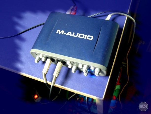 Zvukovka M-Audio Fast Track Pro.