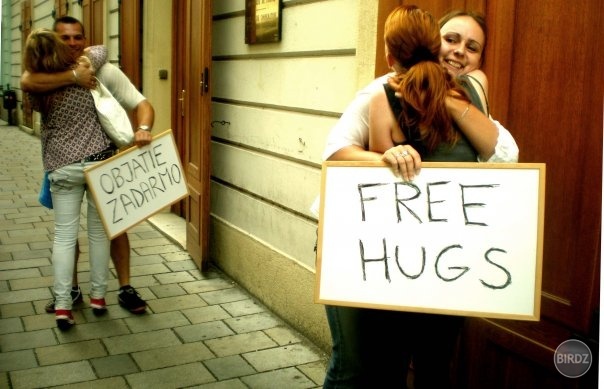 free hugs 