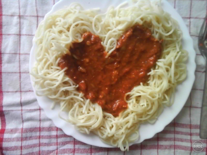 špagetty s Morcadellou a zo syrom dobréé boli :) 