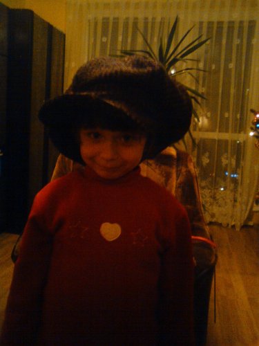 moja mauičká sesternička v meeeeeega baretke