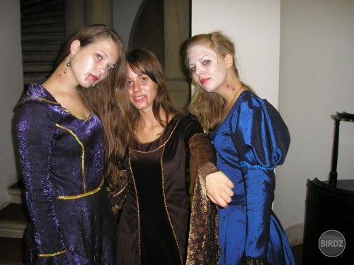 všetky tri Draculove nevesty:D