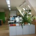 Jedna z tried na rakúskej grafickej škole, síce podľa mňa to vyzerá ako nejaká pekná kancelária :D