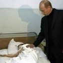 Putin ako vysáva životnú energiu nevinnému dieťaťu