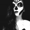 :) Skull make up