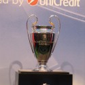 Ukážka z obrázkov v albume UEFA Chamions Leauge Trophy v Eurovei