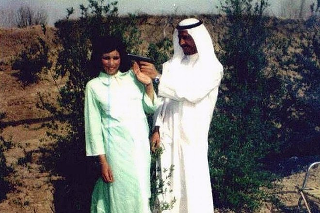 Saddám Husajn prejavuje lásku svojej manželke 