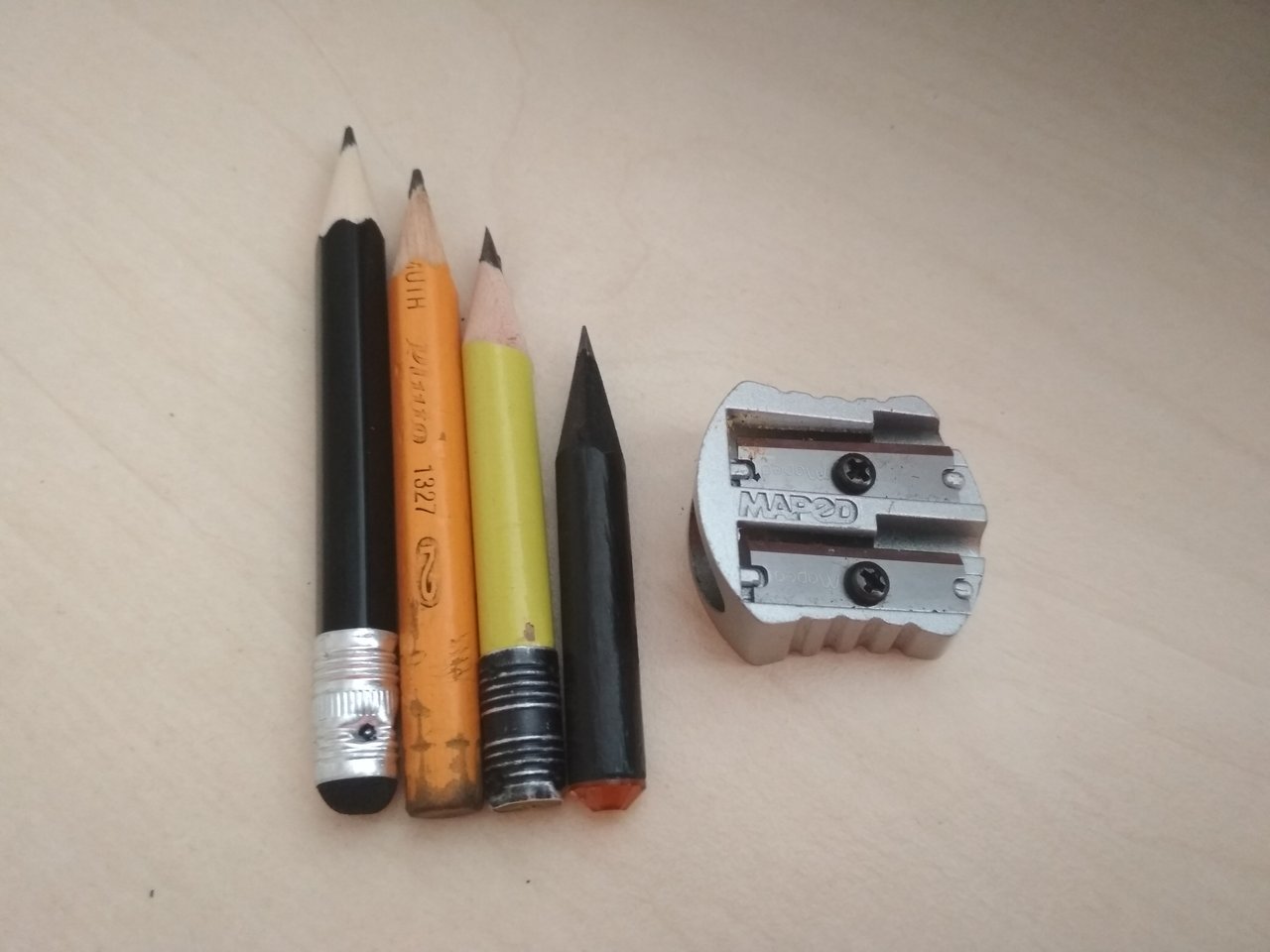 aká je dolná kritická hranica dĺžky ceruzky, že už ňou nepíšete, ale zahodíte ju?