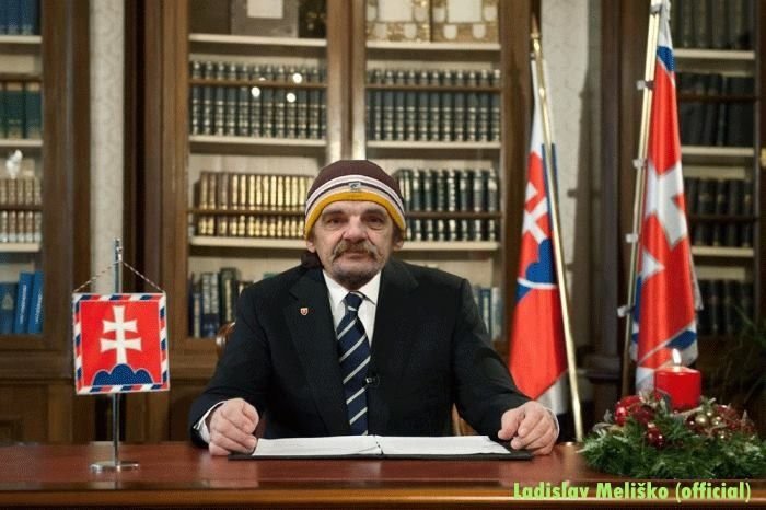 Aj tak budem naveky uznávať ako jediného prezidenta nášho majstra !!! Ladislav Meliško by bol najlepší a poslal by hintú bandu vyje*banú dopi*če odťialto !!!