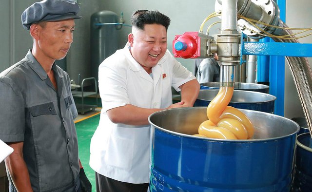 find u someone who will look at u the same way Kim Jong-Un looks at slime