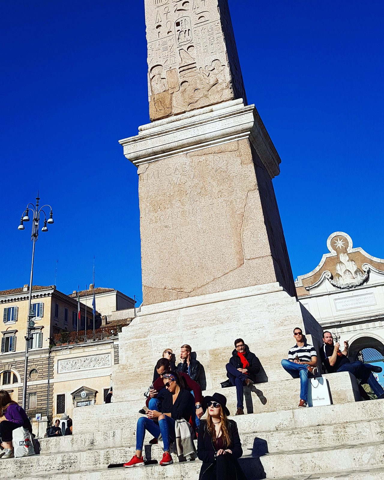 Obelisk na Piazza del Popolo