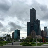 Najvyssia budova v meste (85 poschodi) a druha na Taiwane