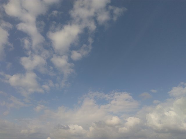 Dnes bola obloha veľmi pekná :) 