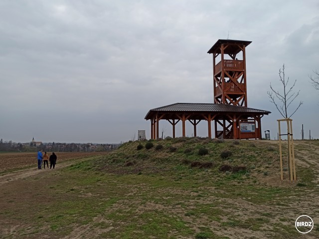 Rozhľadňa v obci Jablonec. Je vcelku nová - otvorila sa 1. júna 2019