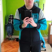 Veľkonočná selfie. :-D Konečne som pribral za vyše roka o 30 kg, mal som 35 kg, teraz mám 65 kg. :-P