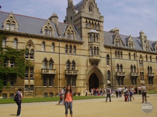 Výlet do Oxfordu, pred Oxfordskou univerzitou