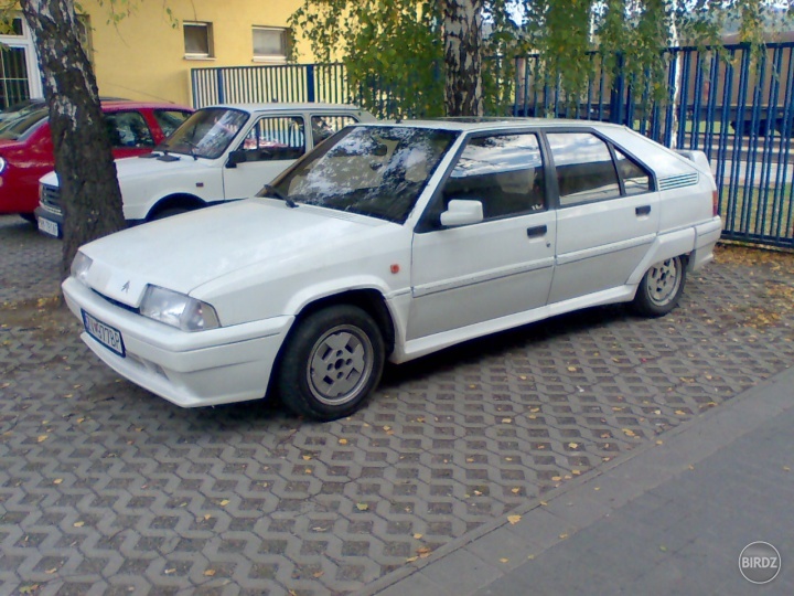 Moj veteran, Citroen BX 1.9 GTi 16V 1987 160 koní (žiadny tuning!) všetko original z fabriky (teda až na palubny pc) 