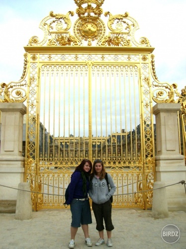 vstupná brána do Versailles