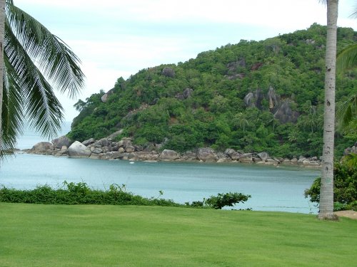 Laguna - ostrov Samui to su prekrasne plaze, priroda, vela zelene, spusta kokosovych paliem a hlavne more a teplo.