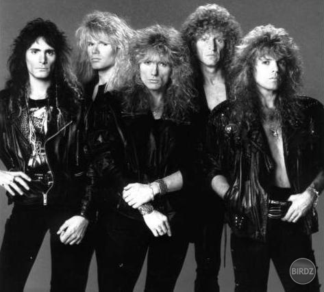 Whitesnake, veľmi klasický starý melodický rock, ktorý sa vždy absolútne perfektne počúva :)