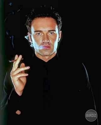 Julian McMahon 