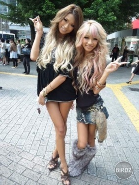 gyaru fashion/