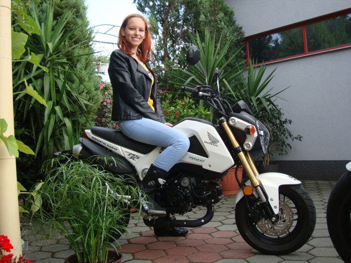 a dalsia zaujimava hracka :) Honda MSX 125 :)