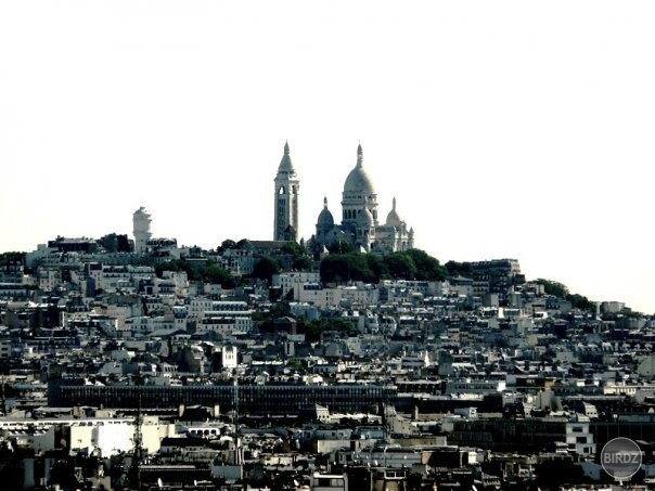 Basilique du Sacré-Cœur odfotená z Eiffel Tower