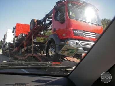 2/2 Idete si po diaľnici okolo 150 km/h a naskytne sa Vám takýto pohľad – to poteší