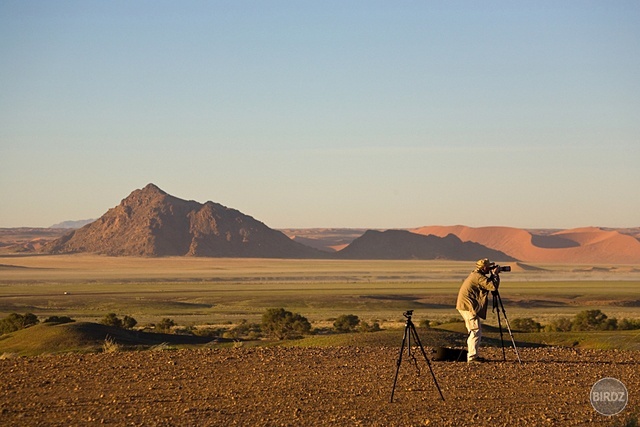 SOSSUSVLEI - filmár a fotograf Miro Pokorný Vás pozýva na Foto Safari do najfotogenickejšej krajiny sveta - viac info na: http://www.offroadtours.sk/fotosafari.html (Foto: Julo Nagy Namíbia/2008)