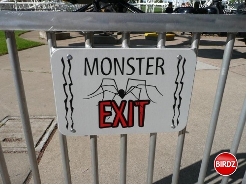 A tu má monster exit ...