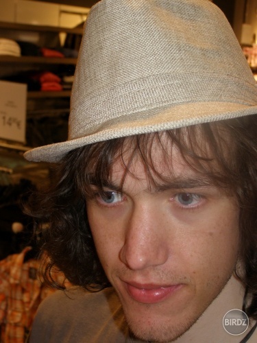 hat, or no hat? :D