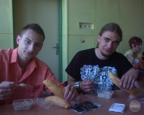 ja & my metal brother papame parizsky salat a 2rozky:D