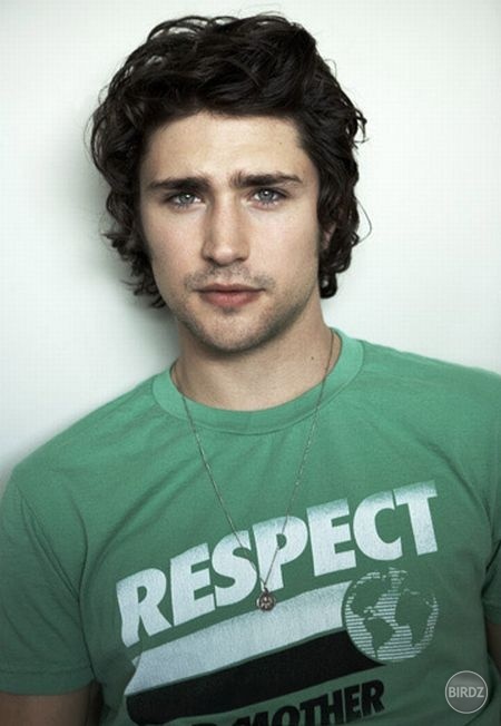 matt dallas tiez nie je na zahodenie :D