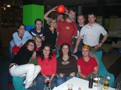 občas s bandou  z práce vyrazíme do ulic - toto bowling:-)