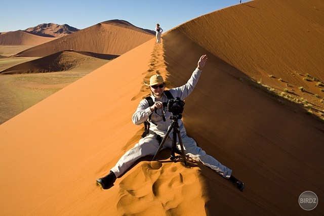 SOSSUSVLEI - filmár a fotograf Miro Pokorný Vás pozýva na Foto Safari do najfotogenickejšej krajiny sveta - viac info na: http://www.offroadtours.sk/fotosafari.html (Foto: Julo Nagy Namíbia/2008)