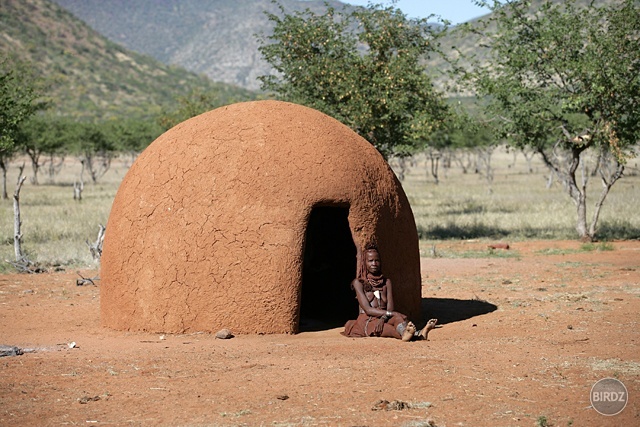 KAOKOLAND - filmár a fotograf Miro Pokorný Vás pozýva na Foto Safari do najfotogenickejšej krajiny sveta - viac info na: http://www.offroadtours.sk/fotosafari.html (Foto: Palo Luka Namíbia/2008)