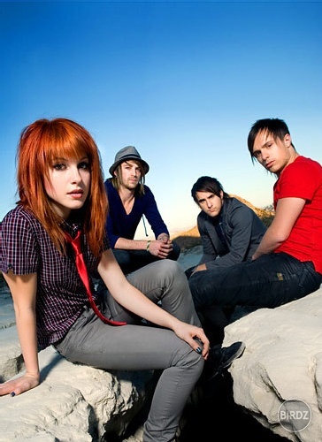 PARAMORE:-D