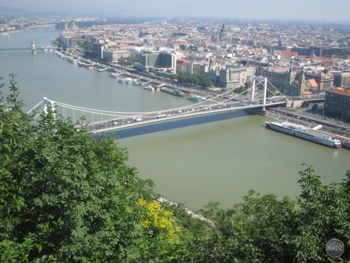 Budapešť