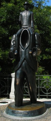 Tak táto socha ma upútala (Franz Kafka)