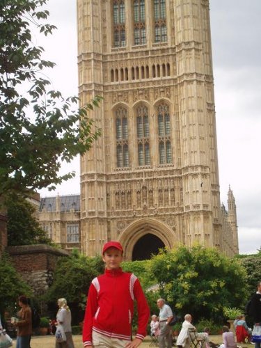 Westminster Abbey zo záhrady