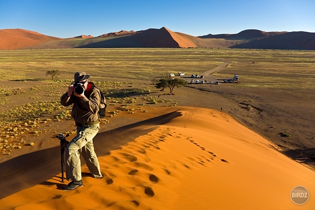 SOSSUSVLEI - filmár a fotograf Miro Pokorný Vás pozýva na Foto Safari do najfotogenickejšej krajiny sveta - viac info na: http://www.offroadtours.sk/fotosafari.html (Foto: Julo Nagy Namíbia/2008)