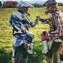 ♥Motocross chce to veľkú dávku viery ale v seba samého túžba zažiť ten adrenalín v skoku 4-ka plný srdce ti pumpuje 180 úderov za minútu to je už seriózna záťaž pre organizmus zvládnuť potom pristátie na rozbitom povrchu je kapitola sama o sebe, pri skoko