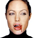 angelina-jolie-juicy-liper

..kiss, kissed...