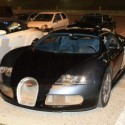 Bugatti-Veyron-Kollar

..to je stroj hm to je ale masinka jede, jede masinka hm...