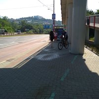 a teraz s tým bicyklom mám preraziť stĺp, či ako?