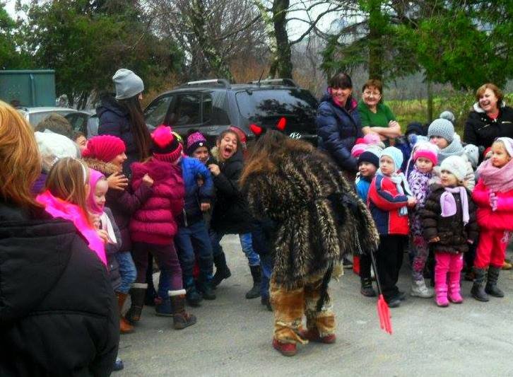 Posluchali ste detiska? :D :D :D 