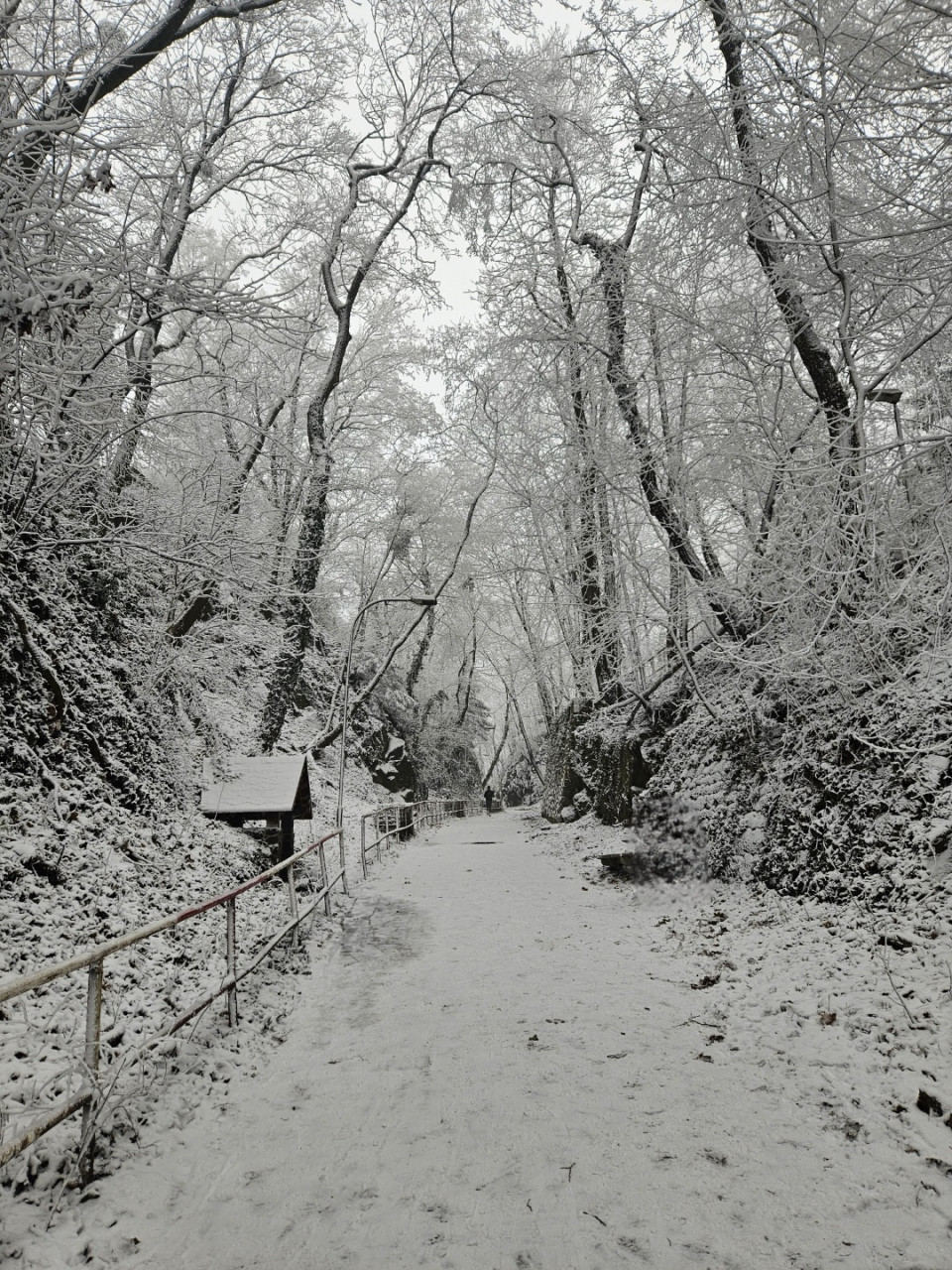  Nádherná zima v BA :) kto uhádne kde to je?