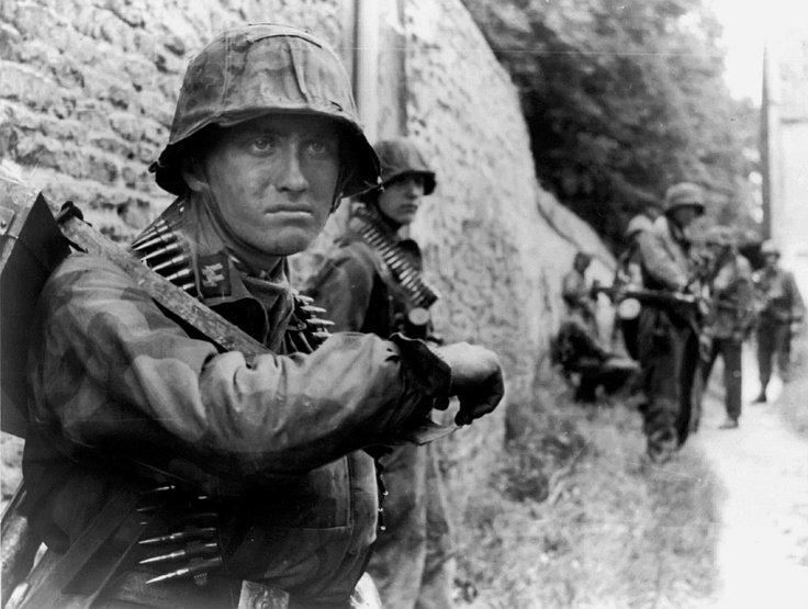 Obergrenadier Otto Funk, 12. SS Panzer Division Hitlerjugend, 9 jún 1944, Rots nedaľeko Caen. 
Prežil do konca vojny a zomrel až v roku 2011.